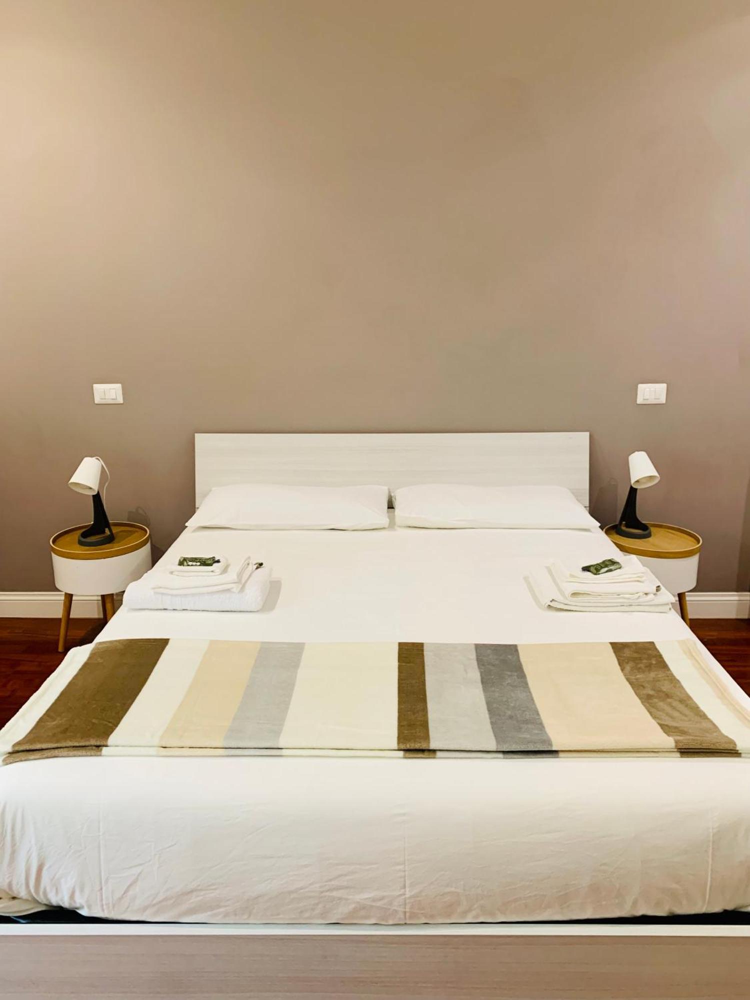 A Casa Di Cesare Apartment Roma Ngoại thất bức ảnh